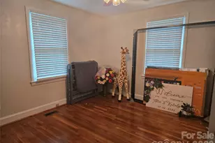 1326 26th St SW, Hickory, NC 28602 - Photo 23