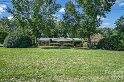3959 Holly Springs Drive, Newton, NC 28658 - Photo 9