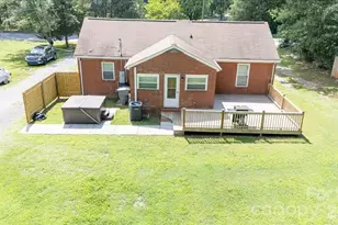409 Toddville Rd, Charlotte, NC 28214 - Photo 17