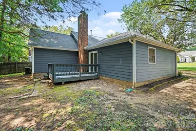 11616 Bowsby Court, Charlotte, NC 28215 - Photo 15