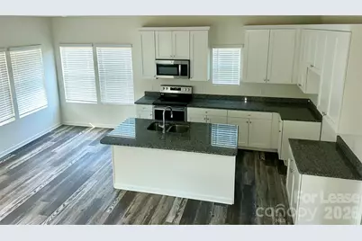 260 Mills Avenue, Troutman, NC 28166 - Photo 7