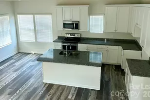 260 Mills Ave, Troutman, NC 28166 - Photo 7