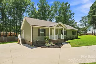 312 Sailwinds Rd, Mooresville, NC 28115 - Photo 1