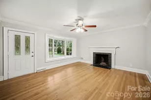 704 1st Ave Pl NE, Conover, NC 28613 - Photo 3
