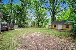 704 1st Ave Pl NE, Conover, NC 28613 - Photo 23