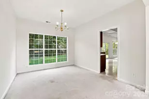 11215 Longhedge Ln, Charlotte, NC 28273 - Photo 7
