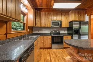 256 Fairway Loop, Burnsville, NC 28714 - Photo 17