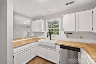 3220 Selwyn Farms Ln, Charlotte, NC 28209 - Photo 9