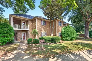 3220 Selwyn Farms Ln, Charlotte, NC 28209 - Photo 1