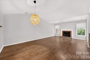3220 Selwyn Farms Ln, Charlotte, NC 28209 - Photo 5