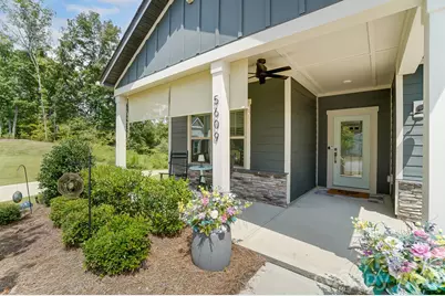 5609 Lavaux Court, Charlotte, NC 28214 - Photo 3