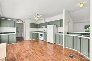 299 Sailwinds Rd, Mooresville, NC 28115 - Photo 7