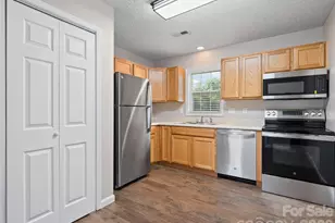 237 Camelot Dr, Waynesville, NC 28786 - Photo 9