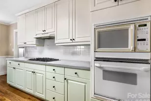 646 Marsh Rd, Charlotte, NC 28209 - Photo 11