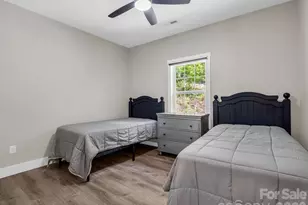 180 Ridgeview Dr, Hendersonville, NC 28792 - Photo 29