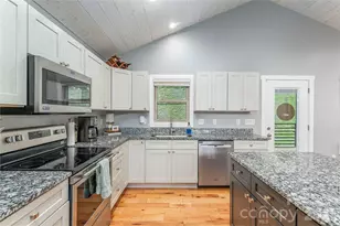 68 Clear Vw Dr, Mars Hill, NC 28754 - Photo 15