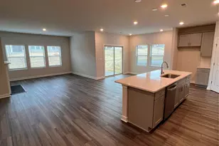 9850 Festival Wy, Charlotte, NC 28215 - Photo 19