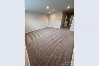9850 Festival Way, Charlotte, NC 28215 - Photo 11