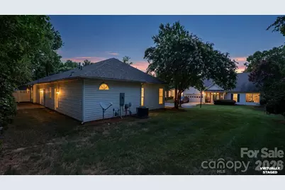 10305 Flat Stone Road, Charlotte, NC 28213 - Photo 17