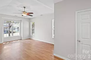 10305 Flat Stone Rd, Charlotte, NC 28213 - Photo 13