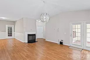 10305 Flat Stone Rd, Charlotte, NC 28213 - Photo 3