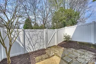 2252 Vision Dr, Charlotte, NC 28203 - Photo 27