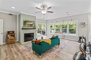 4519 Crownvista Dr, Charlotte, NC 28269 - Photo 9