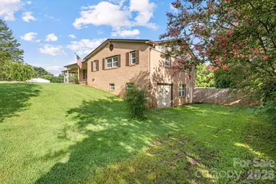 3968 Hollywood Ridge Road, Lenoir, NC 28645 - Photo 3