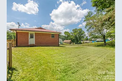 23 Elm Street, Canton, NC 28716 - Photo 7