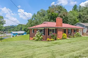 23 Elm St, Canton, NC 28716 - Photo 3