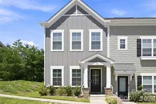 26 Walnut Spgs Dr, Asheville, NC 28804 - Photo 1