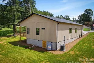 3143 2nd St, Valdese, NC 28690 - Photo 3