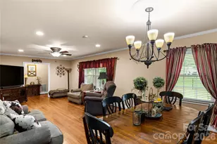 938 Forest Dr, Lancaster, SC 29720 - Photo 9