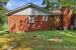 276 Dixie Trail, Hamlet, NC 28345 - Photo 5
