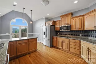 1064 Baker Barn Rd, Hickory, NC 28602 - Photo 11