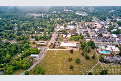 225 E D Street, Newton, NC 28658 - Photo 23