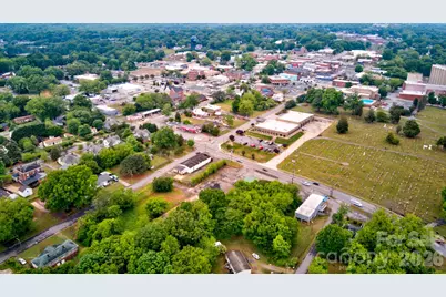 225 E D Street, Newton, NC 28658 - Photo 33