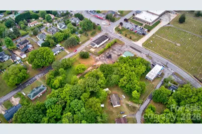 225 E D Street, Newton, NC 28658 - Photo 25