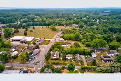 225 E D Street, Newton, NC 28658 - Photo 19