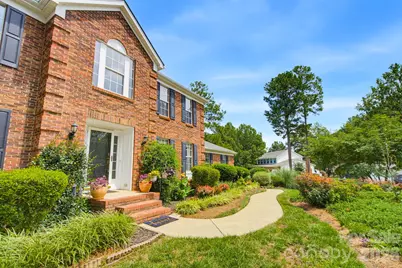 4113 Hallam Court, Charlotte, NC 28269 - Photo 3