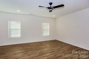 11828 Avocet St, Charlotte, NC 28215 - Photo 3