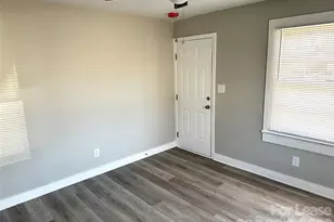 920 Holt St, Lexington, NC 27292 - Photo 7