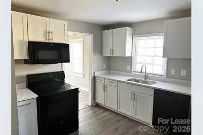 920 Holt Street, Lexington, NC 27292 - Photo 1