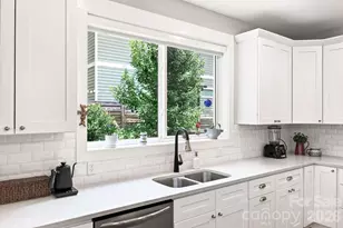 82 Frances St, Asheville, NC 28806 - Photo 17
