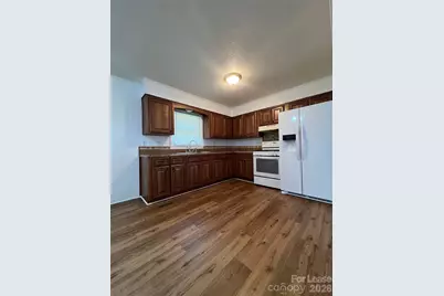 305 Briarwood Circle, Dallas, NC 28034 - Photo 5