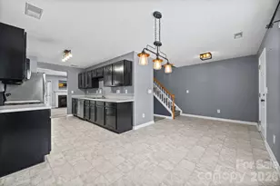 3240 Barons Court Rd, Charlotte, NC 28213 - Photo 3