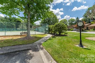 204 Live Oak Ln, Hendersonville, NC 28791 - Photo 23