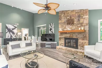204 Live Oak Lane, Hendersonville, NC 28791 - Photo 3