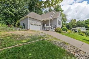 18 Forget Me Not Mdws, Fairview, NC 28730 - Photo 3