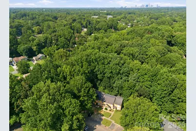 4033 Briarhill Drive, Charlotte, NC 28215 - Photo 3